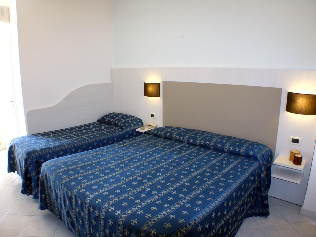 Hotel Europa Park ليدو دي سبينا المظهر الخارجي الصورة